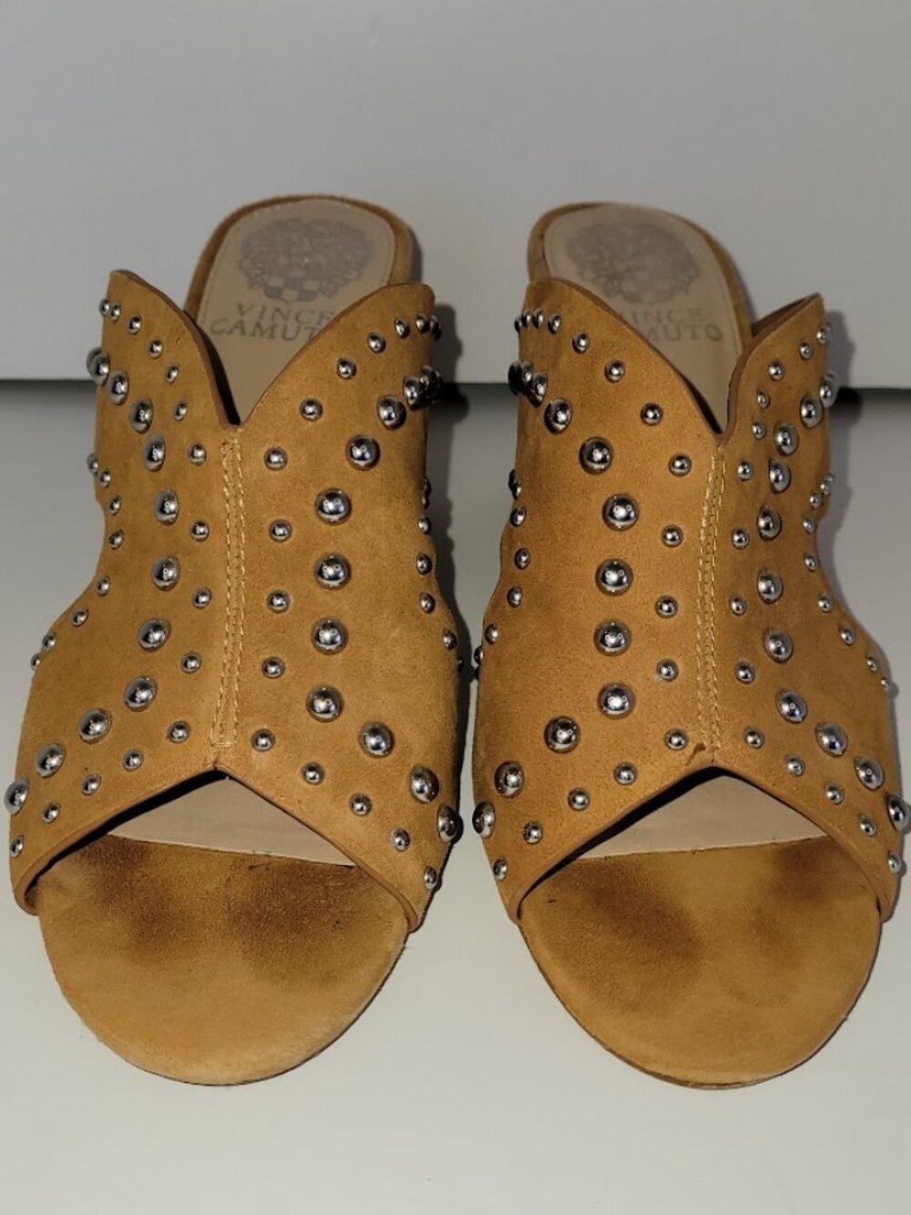 Vince Camuto Mule Sandal Chunky Heel Tan Suede W/Studded Accent Women’s Size 6.5 - Picture 2 of 11